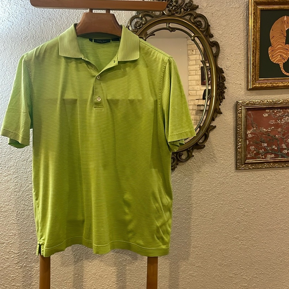 Bobby Jones men’s golf shirt size large. Amazing condition